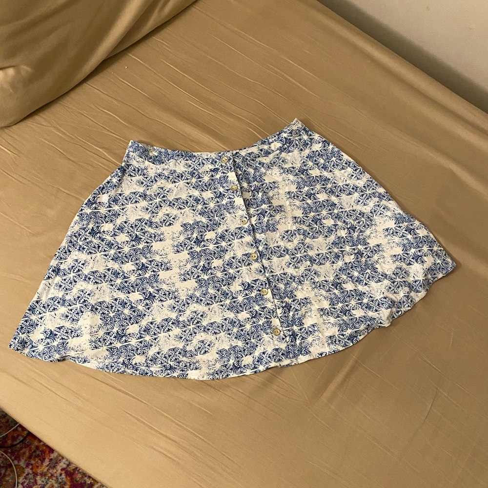 Flowy skirt